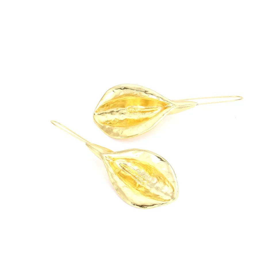 GurlFly Golden Leaf-Shaped Metal Style Vintage Trend Drop Earrings